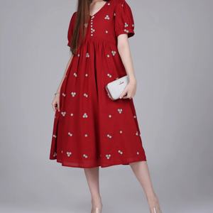 Robe d'été midi décontractée en coton et lin, col en V, coupe trapèze, manches courtes, personnalisable et élégante pour femme - Product Image 3