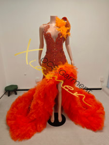 Abiti <span class=keywords><strong>da</strong></span> Sposa Lussuosi Rosa con Strass Ocstrade per Donne, Stile <span class=keywords><strong>Principessa</strong></span> Brillante con Ampio Strascico in Chiffon per Feste - Product Image 3