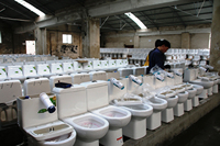 AIDI sifónico de fábrica barato s-trap 300mm monomando inodoro de baño de cerámica inodoro WC ovalado alargado inodoro de una pieza