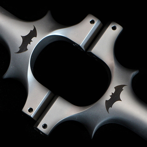 Nuova Fionda Professionale in Acciaio Inossidabile 440C Bat II Dragon Tooth - Product Image 3