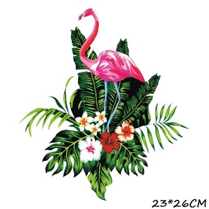 Gran flamenco rosa Transferencia de Calor hierro en parche adhesivos para ropa apliques de prensa - Product Image 1