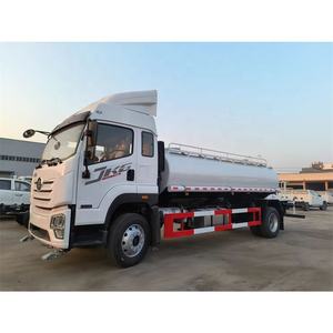 Precio <span class=keywords><strong>de</strong></span> fábrica FAW 4x2 Jk6 Camión portador <span class=keywords><strong>de</strong></span> <span class=keywords><strong>agua</strong></span> 12000L Camión cisterna <span class=keywords><strong>de</strong></span> <span class=keywords><strong>agua</strong></span> <span class=keywords><strong>potable</strong></span> <span class=keywords><strong>de</strong></span> acero inoxidable para la <span class=keywords><strong>venta</strong></span> - Product Image 3