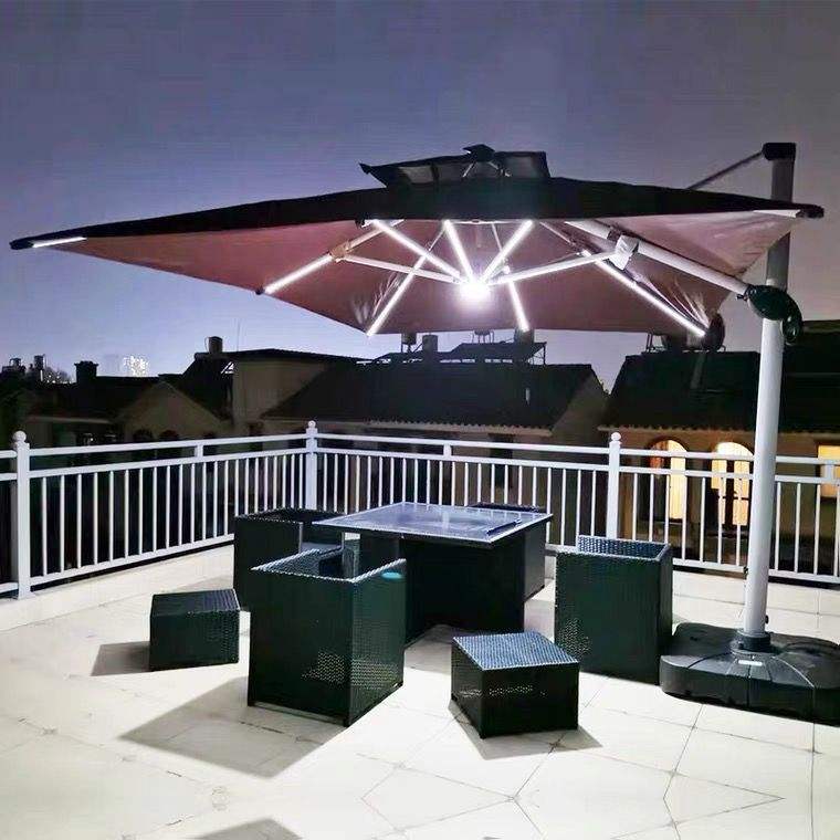 Réservoir d'eau carré de 2,5 mètres avec lumières (bordeaux)