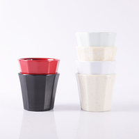 Ensemble de gobelets à jus pour enfants de 120 oz en plastique incassable Spectrum de 3.2 pouces de diamètre 2.8 "X H 6.76" en 16 couleurs assorties