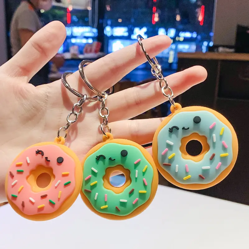 New Cartoon 3D Sweet Donut Pão Keychain Sweet Donut Theme Party Favors Pendant Bag Ornamento Lembranças Gift KeyChain Atacado