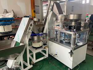 Máquina de inserción de tapa de plástico de alta velocidad poner revestimiento de aluminio y anillo de seguridad en la máquina tapadora de tapas - Product Image 3