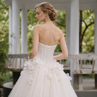 Vestido de Novia Corte A sin Tirantes con Escote Corazón, Corsé de Encaje, Adornado con Cuentas y Flores 3D, de Tul, Tallas Grandes, Estilo Princesa con Cola Capilla