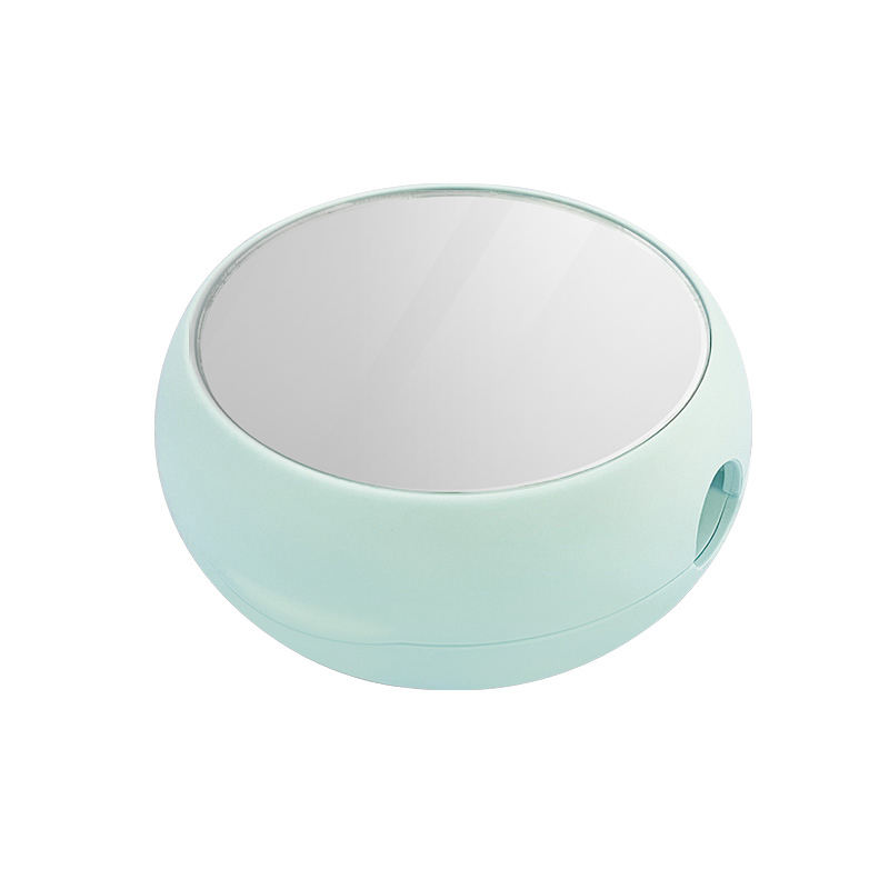 สีเขียว