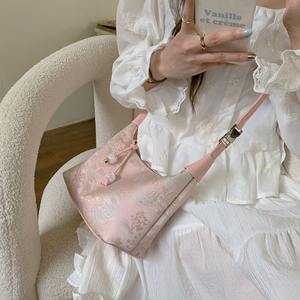 Bolso bordado de estilo chino, bolso cruzado de un solo hombro de tela compuesta blanca para uso diario, verano 2024 - Product Image 3