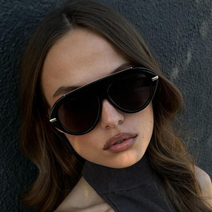 <span class=keywords><strong>Lunettes</strong></span> <span class=keywords><strong>de</strong></span> soleil élégantes UV400 personnalisables avec logo – Tendance 2026 – Luxe, mode vintage, surdimensionnées <span class=keywords><strong>pour</strong></span> hommes et femmes – Idéales <span class=keywords><strong>pour</strong></span> les vacances - Product Image 2