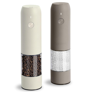 Ensemble moulin à sel et à poivre rechargeable électrique automatique, avec base de rangement en plastique durable – Meilleures ventes - Product Image 1