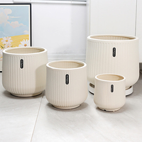 Pot Dekoratif Resin Modern Baru untuk Ruang Tamu Balkon Pot Tanam Dalam Ruangan Pot Tanam Besar untuk Dijual
