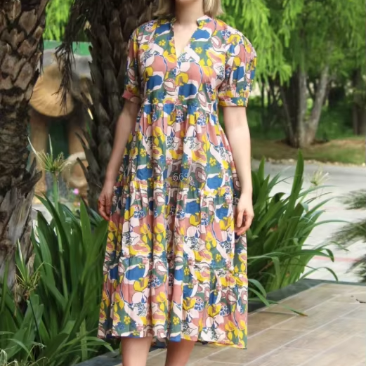 2025 Summer Women's V-Neck Floral Sweet Bohemian Style Eco-Friendly Short Sleeve Knee-Length Loose Fit Casual Dress