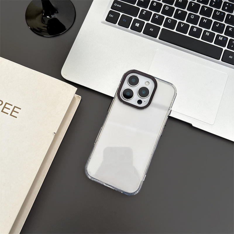 Coquille transparente à motif de diamant noir