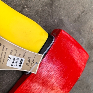 Hache de sauvetage professionnelle de haute qualité pour les incendies de classe A et B avec manche en fibre de verre - Product Image 3