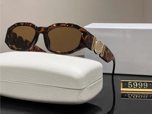 แว่นกันแดดแฟชั่นคลาสสิกสุดหรูสำหรับผู้หญิง แว่นกันแดดดีไซน์เนอร์คุณภาพสูงสำหรับผู้ชาย แว่นตาแบรนด์ดังขายส่ง - Product Image 3