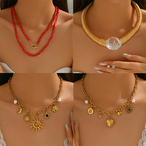 Collar Geométrico Chapado en Oro de Diseño Sencillo y Versátil, Collares con Colgante de Lujo Ligero para Mujer, Joyería al por Mayor - Product Image 2