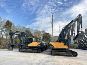 รถขุดขนาด <span class=keywords><strong>20</strong></span> ตันที่ไม่ใช้ยี่ห้อ Hyundai 215VS ใหม่ล่าสุดสําหรับขายในเซี่ยงไฮ้ - Product Image 2