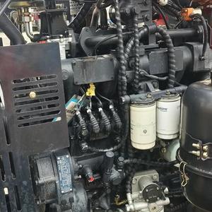 Trattore Usato Dongfanghong 804 4WD 80 CV, Macchinario Agricolo, Trattore <span class=keywords><strong>Rosso</strong></span> Orientale, Trattori Agricoli, <span class=keywords><strong>Trattorino</strong></span> da Giardino - Product Image 4