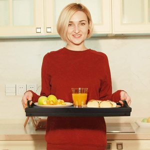 Vassoio <span class=keywords><strong>da</strong></span> Letto con Gambe Pieghevoli e Maniglie, Tavolino per Colazione, <span class=keywords><strong>Tavolo</strong></span> <span class=keywords><strong>da</strong></span> Divano per Mangiare e Disegnare, Vassoio in Legno di Faggio Dipinto per Servire e Scrivere - Product Image 4