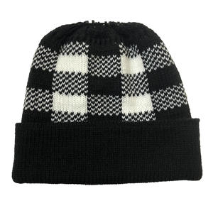 Bonnet tricoté Wednesday <span class=keywords><strong>Addams</strong></span>, nouveau chapeau d'hiver unisexe chaud et tendance inspiré de <span class=keywords><strong>la</strong></span> <span class=keywords><strong>série</strong></span> télévisée « Wednesday » - Product Image 4
