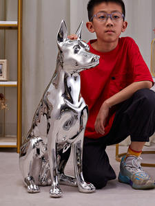 Estatua de Perro Dóberman Artística Grande, Plateada y Ligera, Decoración de Piso para Sala de Estar, Escultura de Animal para Puerta - Product Image 4