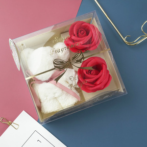 Coffret Cadeau Ours en Tissu Rose Xi You Le 2 avec Savon Floral et Design Transparent pour la Fête des Enseignants - Product Image 3