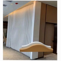 Panneau de plafond en aluminium alvéolaire insonorisant et ignifuge, à bande incurvée moderne, avec revêtement en poudre, pour usage extérieur et intérieur