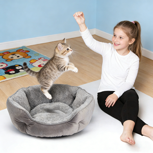 Petit lit pour chien, lits pour chats d'intérieur, très doux, lavable en machine, avec fond antidérapant et résistant à l'eau en Oxford, gris - Product Image 4