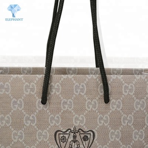 ถุงกระดาษคราฟท์ช้อปปิ้งสุดหรูขายดีพร้อมโลโก้สั่งทำ - Product Image 3