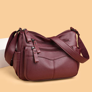 女式斜挎包 2025 新款软质 PU 皮革两肩带时尚百搭斜挎包批发 - Product Image 5