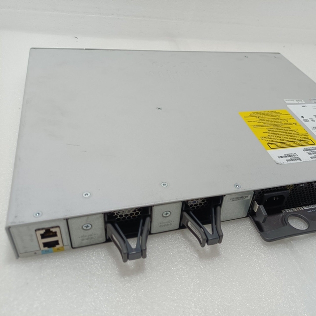 C9200-24T-A Advanced 24 Port Gigabit Ethernet Switch Catalyst 9200 Series Fully Managed Network Switch with Advanced Security