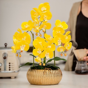 Piante di Orchidee in Vaso di Alta Qualità Direttamente dalla Fabbrica, Fiori Artificiali di Orchidea con Stampa 3D e Tocco Naturale in PU con Vaso Dorato - Product Image 2