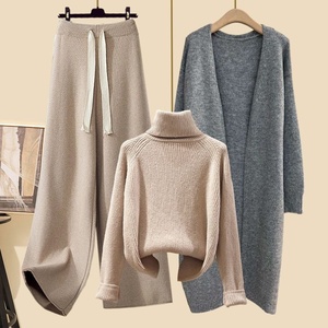 Completo da <span class=keywords><strong>Donna</strong></span> Tre Pezzi Autunno Inverno 2025 Stile Coreano Casual con <span class=keywords><strong>Cardigan</strong></span> Lungo Maglione Lavorato a Maglia e Pantaloni a Gamba Larga con Logo Frontale - Product Image 3