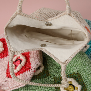 Borsa da Polso in Lana Lavorata a Mano, Borsa a Forma di Cuore con Faccina Sorridente, Borsa Intrecciata per <span class=keywords><strong>Donna</strong></span> Matura, Regalo per la Festa della Mamma - Product Image 3