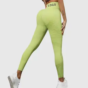 2023 nouveaux arrivages Gym brillant soie Yoga Leggings femmes avec Logo personnalisé taille haute pêche bout à bout sans couture Scrunch Legging