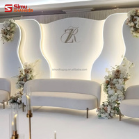 Support de toile de fond en acrylique en forme de S pour mariage, avec éclairage LED blanc et ondes lumineuses chaudes