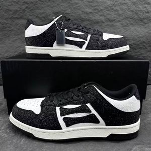 รองเท้าวิ่งแบบคลาสสิคปิดนิ้วเท้า ระบายอากาศได้ดี โครงคริสตัล กันลื่น กันน้ำ ตาข่ายอีเวอร์กรีนทั้งหมด - Product Image 1