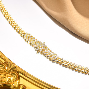 Oahlan đồ trang sức thời trang hợp thời trang 18K mạ vàng cubic zircon Inlay Charm Đồng Vòng đeo tay cho phụ nữ kỷ niệm - Product Image 5