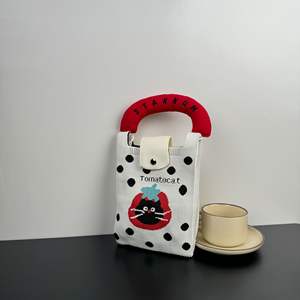 Sac à main en polyester pliable à motif lettres haut de gamme, tricoté, design unique, fermeture ouverte, sac fourre-tout décontracté de luxe pour femme, idéal pour les voyages - Product Image 3