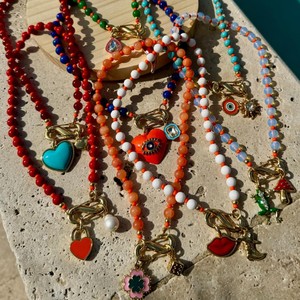 Collana con Ciondolo a Moschettone con Perline Colorate e Occhio, Chiusura a Moschettone con Gemma, Collana Estiva Personalizzata, Regalo <span class=keywords><strong>per</strong></span> <span class=keywords><strong>Lei</strong></span> - Product Image 1