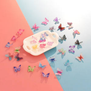 Venta al por Mayor de Adornos de Uñas 3D con Forma de Mariposa en Degradado de Color, Cabujones Planos de Resina para Decoración de Uñas DIY - Product Image 3