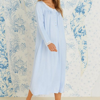 Chemise de nuit élégante Beefey en lyocell uni, col en V, manches longues, respirante, fluide et confortable pour femme – Vente en gros
