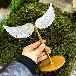 Vente en gros d'ailes de papillon en sélénite sculptée en cristal naturel, support métallique pour ailes de cristal, pour la décoration, les cadeaux et autres objets artisanaux en cristal - Product Image 4