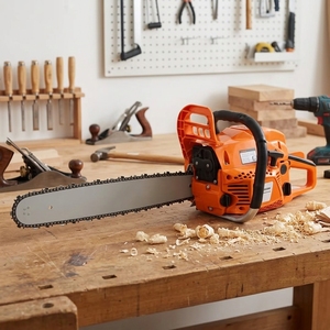 <span class=keywords><strong>Tronçonneuse</strong></span> <span class=keywords><strong>à</strong></span> essence haute puissance 5800, quatre temps, guide-chaîne de 20 pouces, qualité DIY, multi-usages pour jardinage et abattage d'arbres, personnalisable OEM - Product Image 2