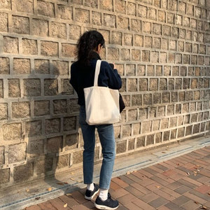 กระเป๋าช็อปปิ้งผ้าใบของผู้หญิงสไตล์เกาหลีย้อนยุคความจุสูงพร้อมสายคล้องไหล่แบบกำหนดเองสำหรับการเดินทางและการใช้งานประจำวัน - Product Image 4