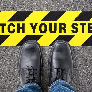 Băng cảnh báo chống trượt màu đen miếng dán chống trượt một mặt theo dõi bước của bạn để Tăng Cảnh báo an toàn 15cm * 60cm - Product Image 5