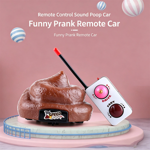 Voiture télécommandée en plastique amusante pour enfants, jouet farfelu et original, idéale pour les fêtes, le poisson d'avril, ou comme cadeau. - Product Image 2