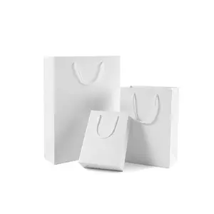 Bianco Kraft Sacchetto di Carta con Manici Regalo della Festa Nuziale Borse FAI DA TE Multifunzione Vestiti Alla Moda Sacchetti di Imballaggio