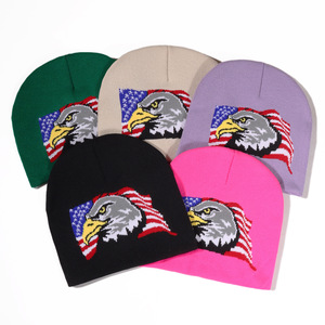 Hiver Chaud Couleur Solide Sports Jacquard Skull Cap Unisex Soft American Flag Bald Eagle Jacquard Knit Beanie With Custom Logo - Product Image 1